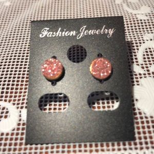 Fun, Pink sparkling earrings 🌟